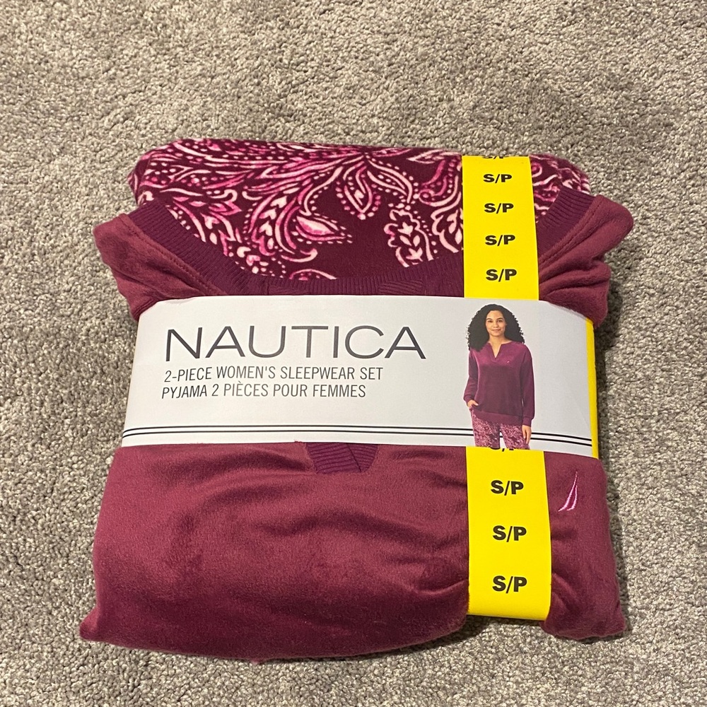 Nautica Women's Sleepwear Set - Purple warm and cozy new in package